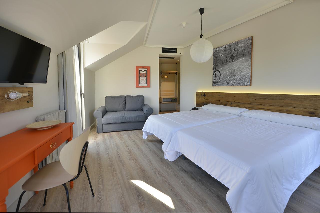 Hotel La Alfonsina Santibanez de Villacarriedo ภายนอก รูปภาพ
