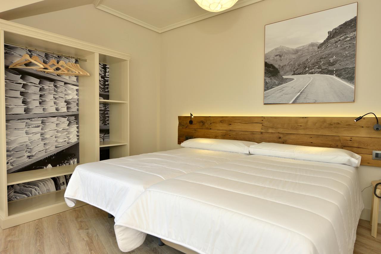 Hotel La Alfonsina Santibanez de Villacarriedo ภายนอก รูปภาพ